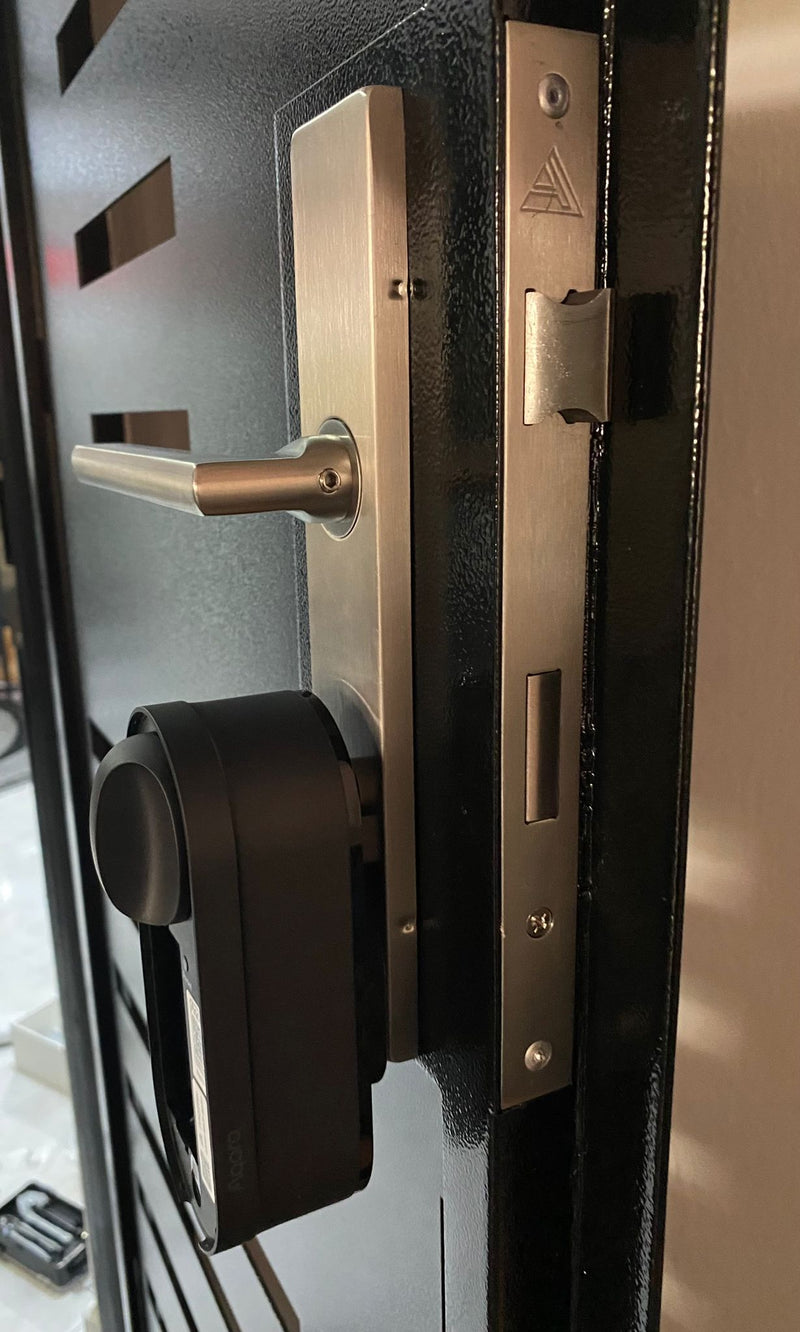Aqara U200 Smart Door/Gate Lock customer installation photo