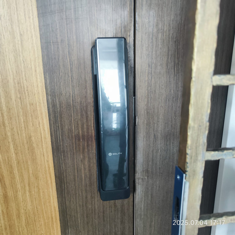 Solity 智能锁套装（门和栅栏） customer installation photo