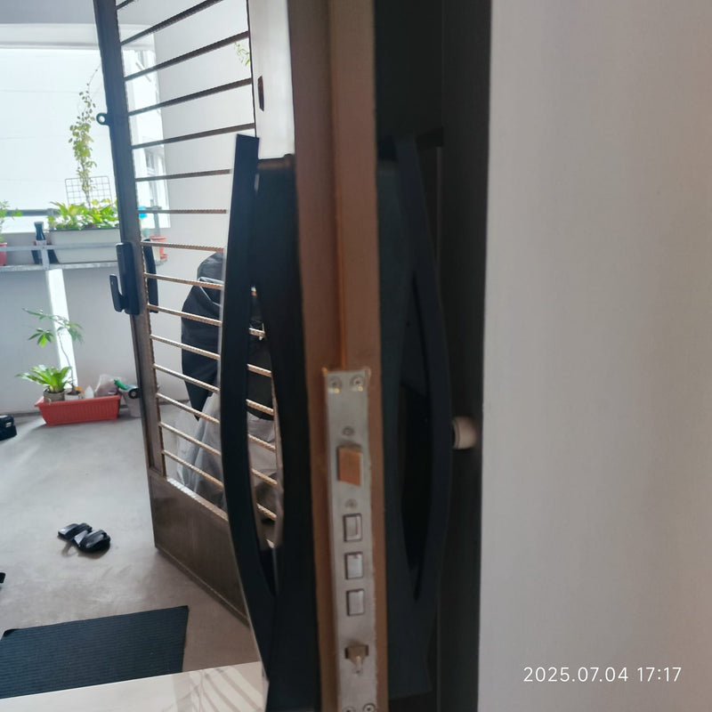 Solity 智能锁套装（门和栅栏） customer installation photo
