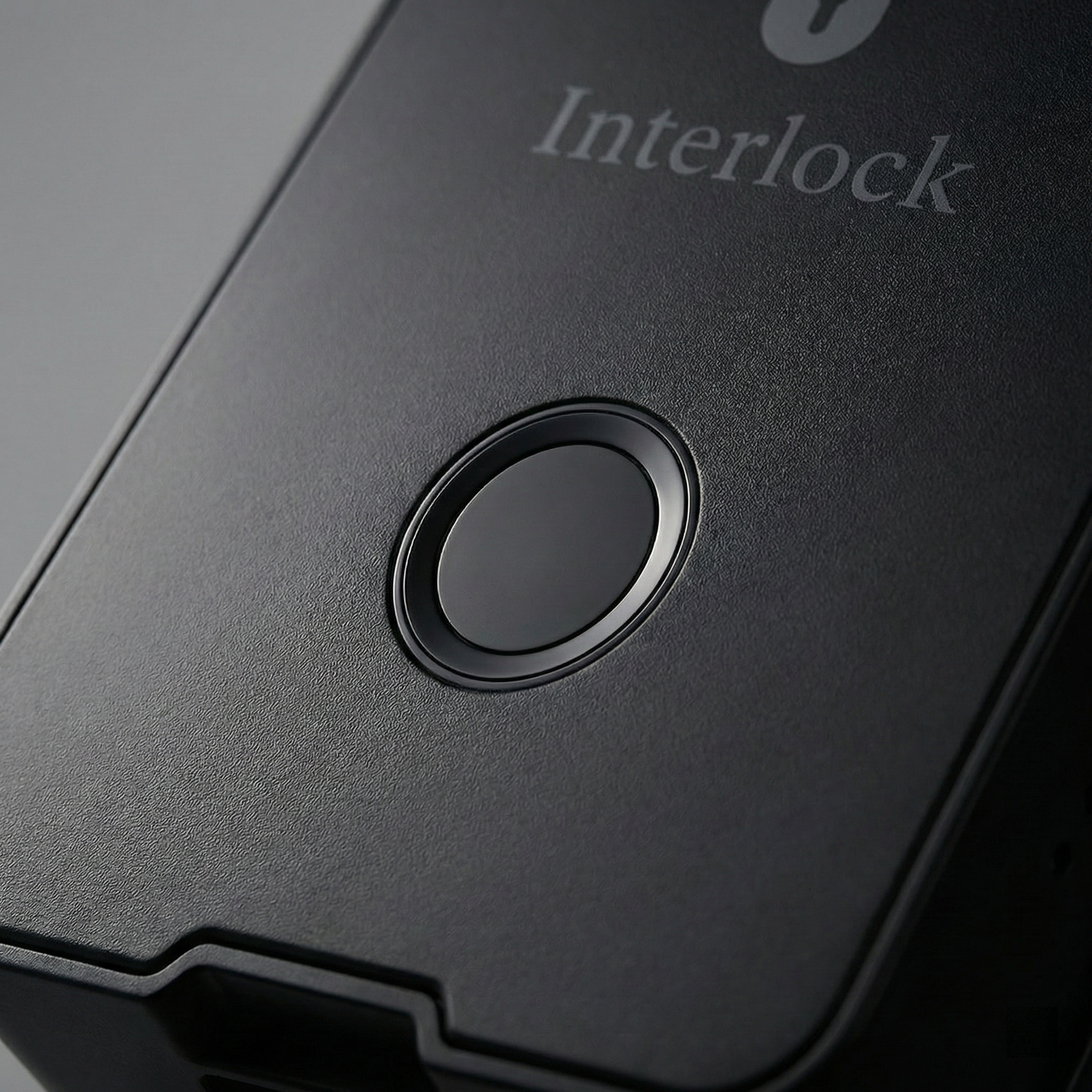 Interlock Mercury G3 Digital Gate Lock | Close Up