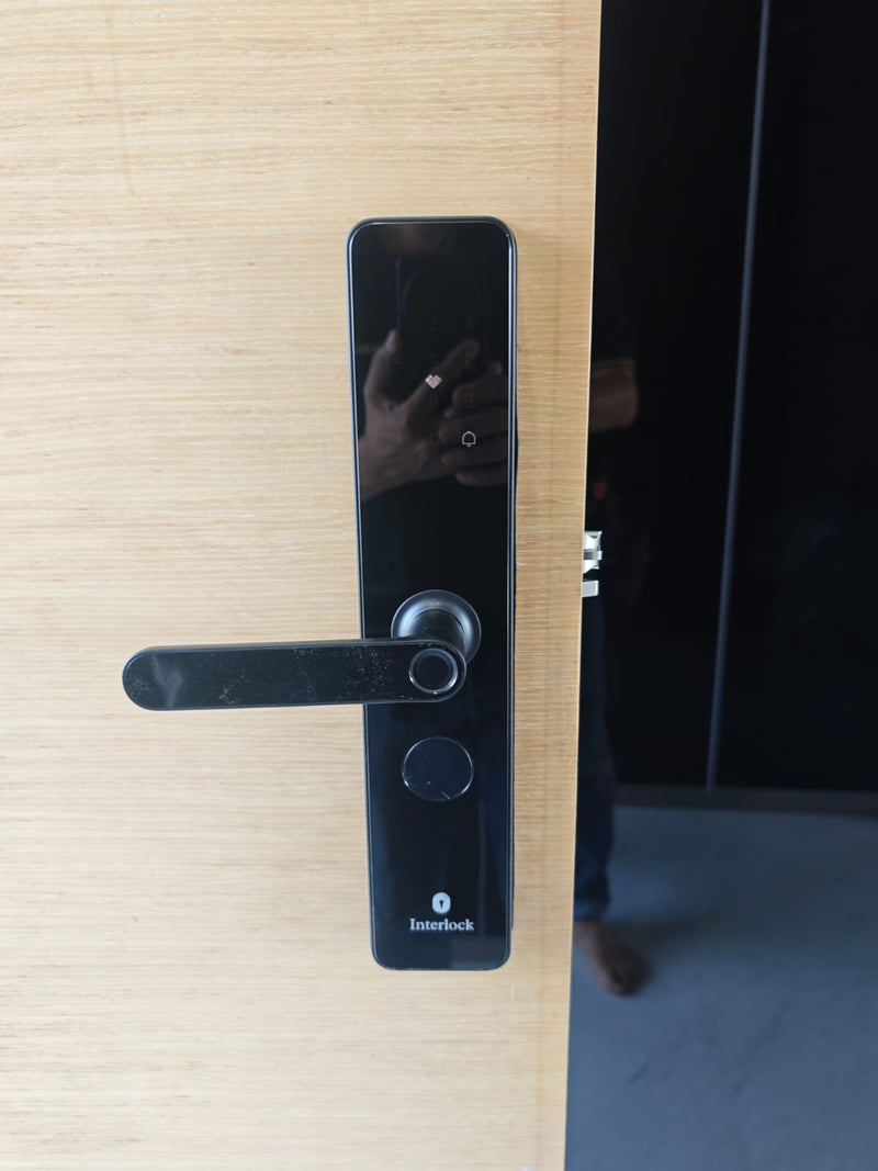 Interlock Mercury X2 Digital Door Lock showcase 1