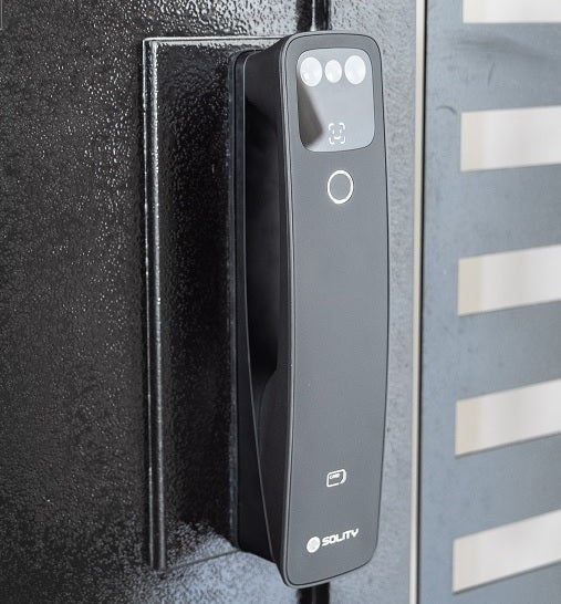 Solity G1 Gate Lock Customer Gallery 01