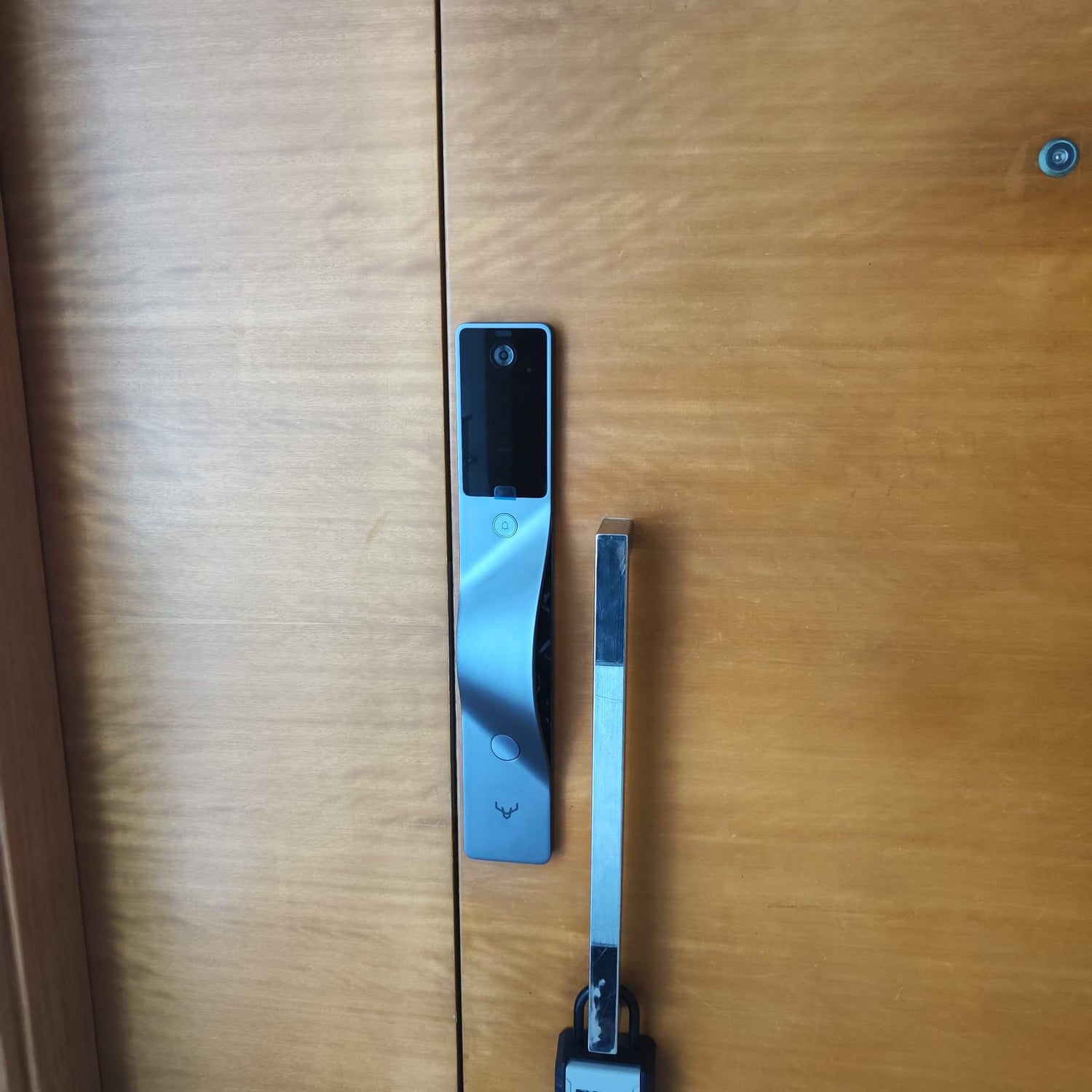 Installation of smart lock onto wooden door